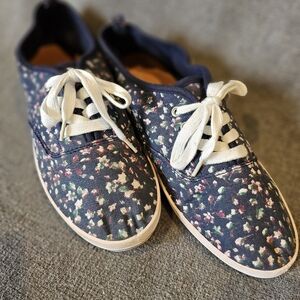 Charlotte Russe 10 Navy Floral Canvas Lace-Up Sneakers